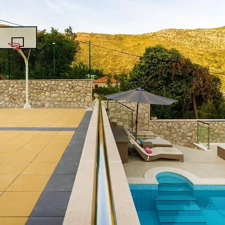 Holiday-home-with-private-heated-pool